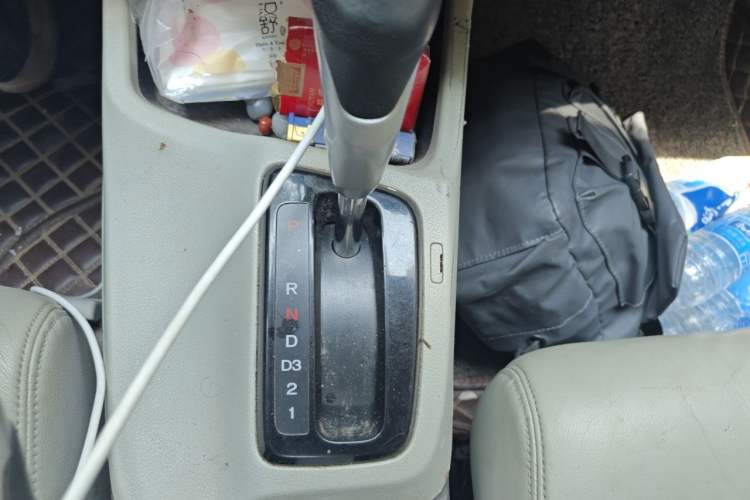 Used Honda Civic 2013 10th Anniversary 1.8L Automatic Luxury Edition Gear Lever