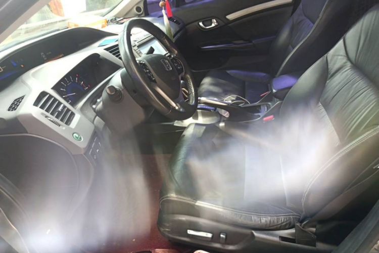Used Honda Civic 2013 10th Anniversary 1.8L Automatic Luxury Edition Interior 2