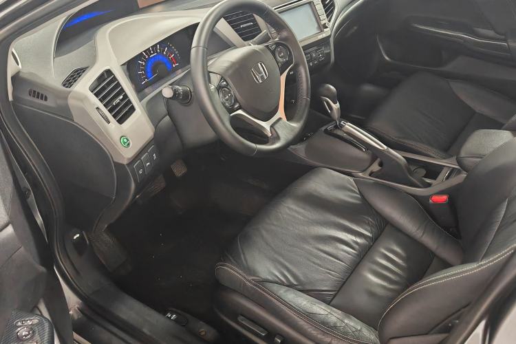 Used Honda Civic 2013 10th Anniversary 1.8L Automatic Luxury Edition Interior 3