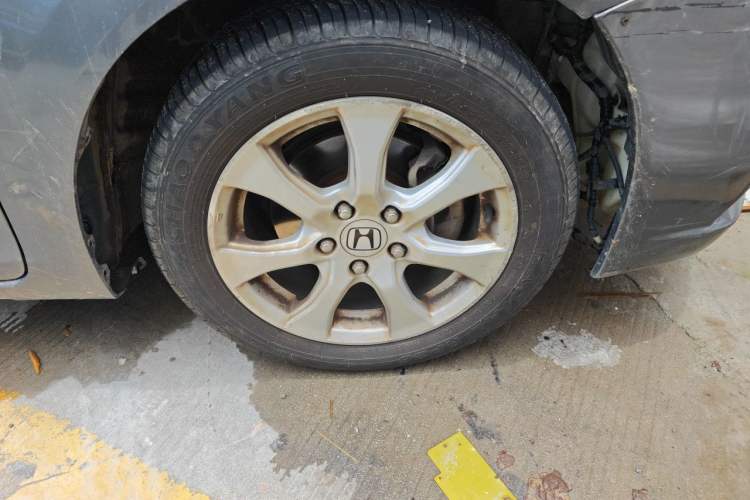 Used Honda Civic 2013 10th Anniversary 1.8L Automatic Comfort Version Right Front Wheel Hub