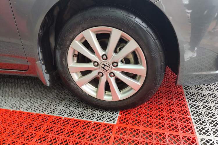 Used Honda Civic 2013 10th Anniversary 1.8L Automatic Luxury Edition Right Front Wheel Hub