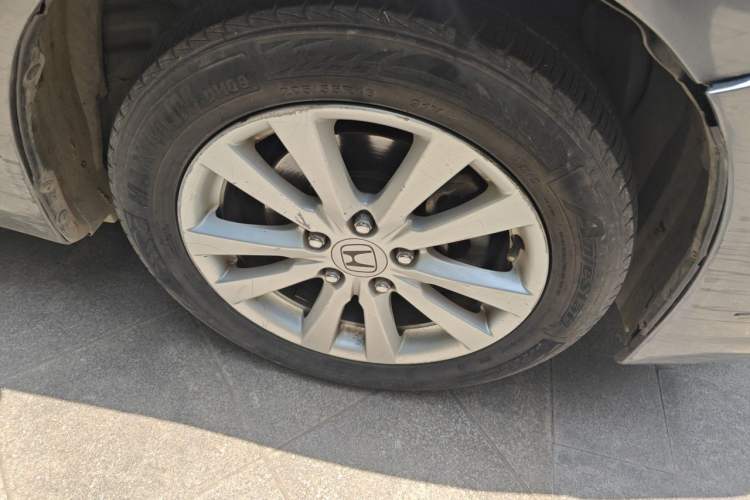 Used Honda Civic 2013 10th Anniversary 1.8L Automatic Luxury Edition Right Front Wheel Hub