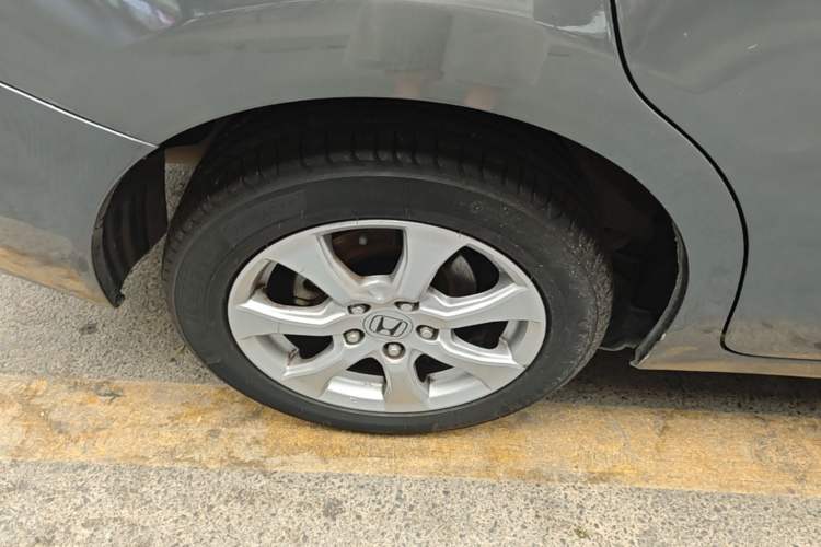 Used Honda Civic 2013 10th Anniversary 1.8L Automatic Comfort Version Right Rear Wheel Hub