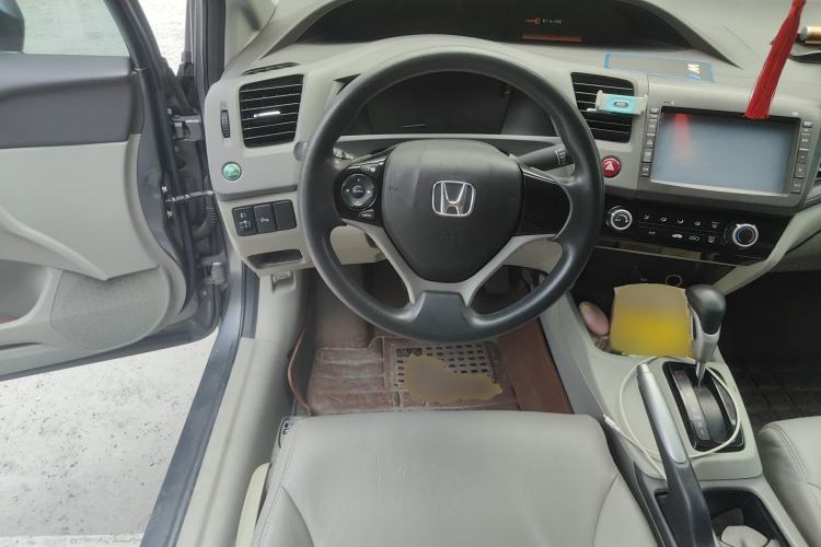Used Honda Civic 2013 10th Anniversary 1.8L Automatic Comfort Version Steering Wheel