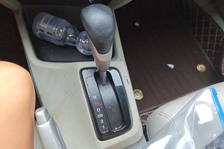 Used Honda Civic 2013 10th Anniversary 1.8L Automatic Comfort Version Gear Lever