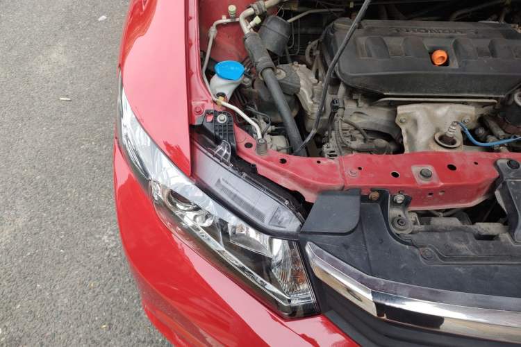 Used Honda Civic 2013 10th Anniversary 1.8L Automatic Comfort Version Engine Bay Right