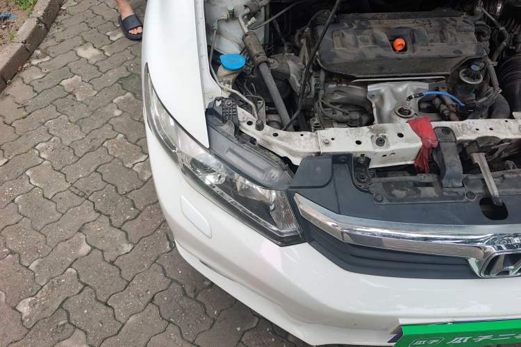 Used Honda Civic 2013 10th Anniversary 1.8L Automatic Luxury Edition Engine Bay Right