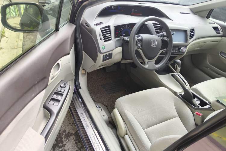 Used Honda Civic 2013 10th Anniversary 1.8L Automatic Comfort Version Driver Seat