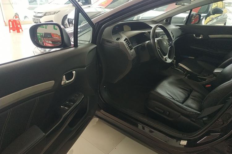 Used Honda Civic 2013 10th Anniversary 1.8L Automatic Luxury Edition Driver Seat
