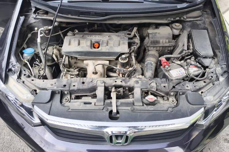 Used Honda Civic 2013 10th Anniversary 1.8L Automatic Comfort Version Engine Bay