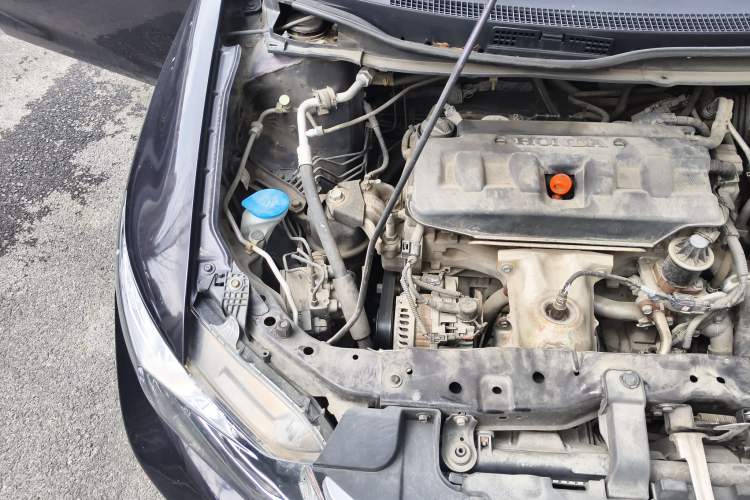 Used Honda Civic 2013 10th Anniversary 1.8L Automatic Comfort Version Engine Bay Right