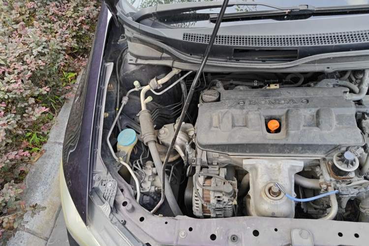 Used Honda Civic 2013 10th Anniversary 1.8L Automatic Comfort Version Engine Bay Right