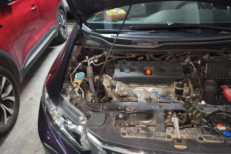 Used Honda Civic 2013 10th Anniversary 1.8L Automatic Comfort Version Engine Bay Right