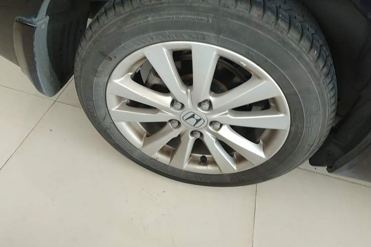 Used Honda Civic 2013 10th Anniversary 1.8L Automatic Luxury Edition Exterior 5