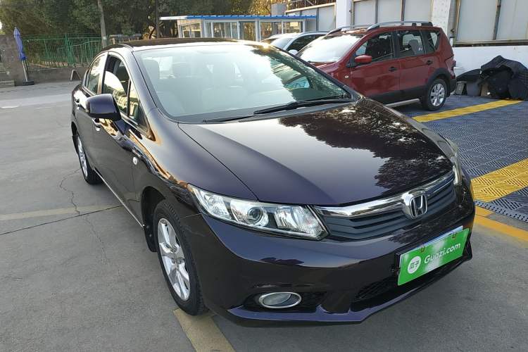 Used Honda Civic 2013 10th Anniversary 1.8L Automatic Comfort Version Front Right 45 Deg
