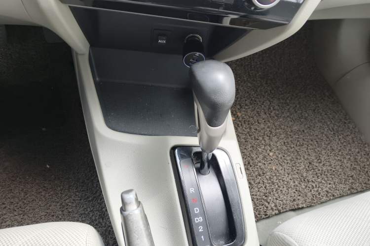 Used Honda Civic 2013 10th Anniversary 1.8L Automatic Comfort Version Gear Lever