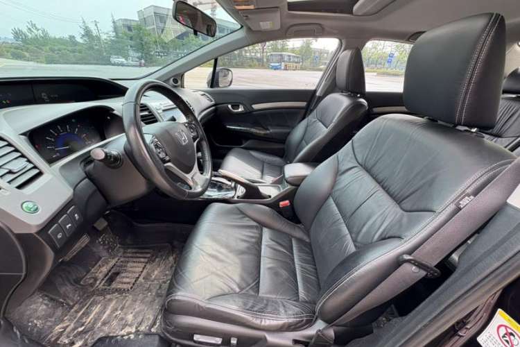 Used Honda Civic 2013 10th Anniversary 1.8L Automatic Luxury Edition Interior 1