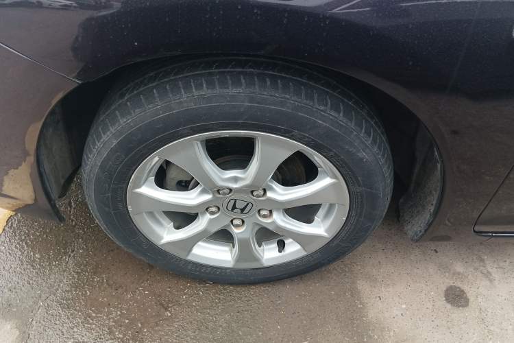 Used Honda Civic 2013 10th Anniversary 1.8L Automatic Comfort Version Left Front Wheel Hub