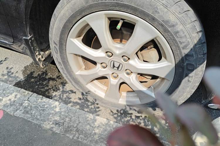 Used Honda Civic 2013 10th Anniversary 1.8L Automatic Comfort Version Right Front Wheel Hub