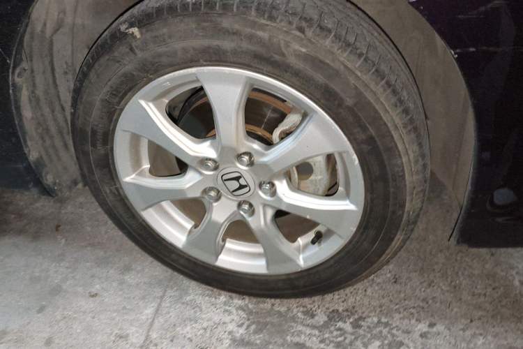 Used Honda Civic 2013 10th Anniversary 1.8L Automatic Comfort Version Right Front Wheel Hub