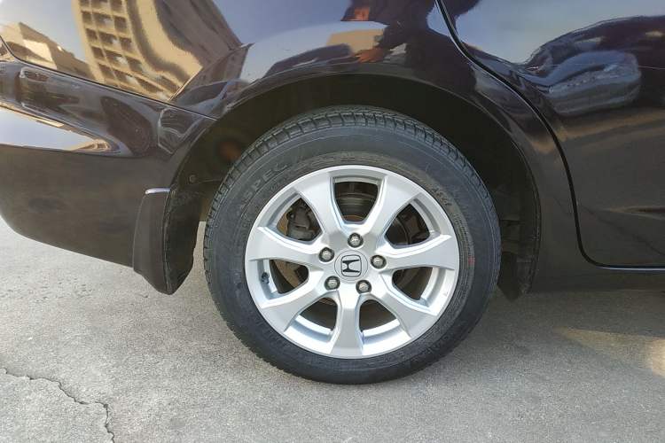 Used Honda Civic 2013 10th Anniversary 1.8L Automatic Comfort Version Right Rear Wheel Hub