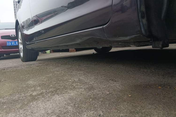 Used Honda Civic 2013 10th Anniversary 1.8L Automatic Comfort Version Right Side Sill