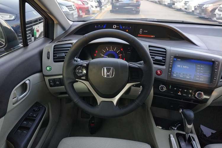 Used Honda Civic 2013 10th Anniversary 1.8L Automatic Comfort Version Steering Wheel