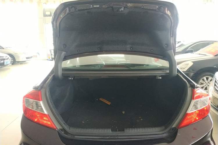 Used Honda Civic 2013 10th Anniversary 1.8L Automatic Luxury Edition Trunk