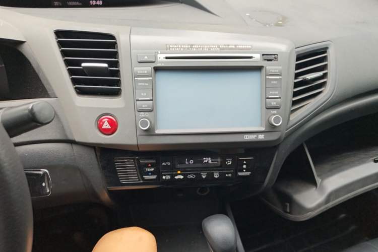 Used Honda Civic 2013 10th Anniversary 1.8L Automatic Luxury Edition Audio And AC Panel