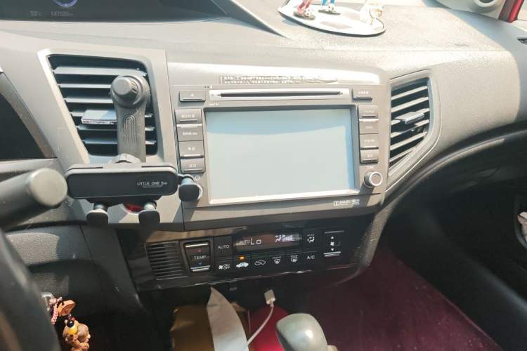 Used Honda Civic 2013 10th Anniversary 1.8L Automatic Luxury Edition Audio And AC Panel