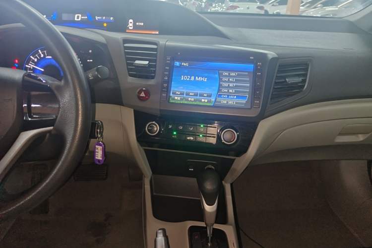 Used Honda Civic 2013 10th Anniversary 1.8L Automatic Comfort Version Audio And AC Panel