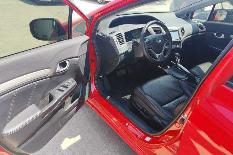 Used Honda Civic 2013 10th Anniversary 1.8L Automatic Luxury Edition Driver Seat