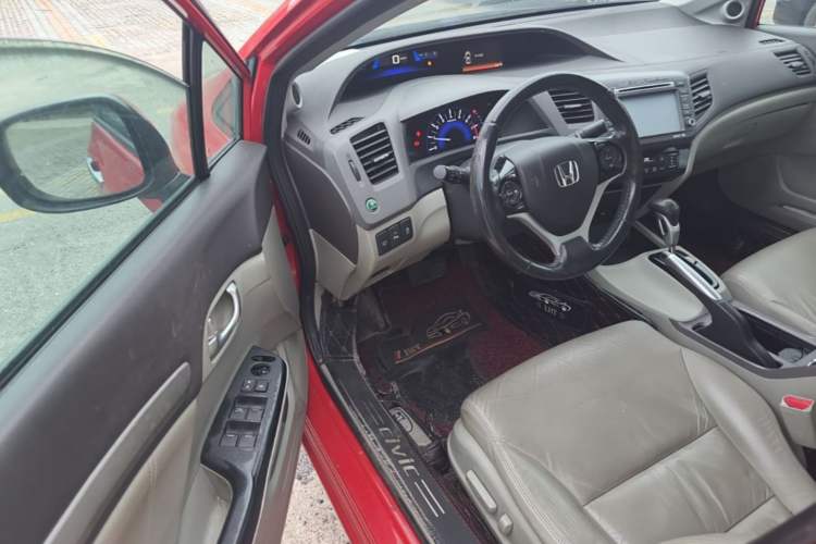 Used Honda Civic 2013 10th Anniversary 1.8L Automatic Luxury Edition Driver Seat