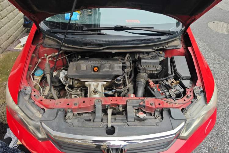 Used Honda Civic 2013 10th Anniversary 1.8L Automatic Luxury Edition Engine Bay
