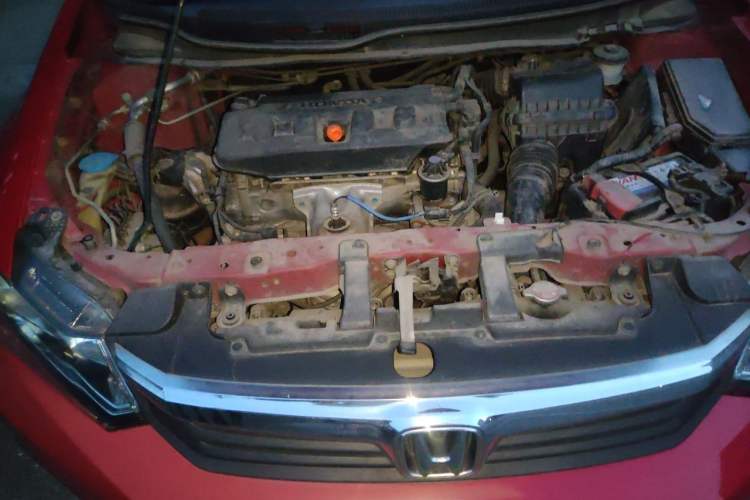 Used Honda Civic 2013 10th Anniversary 1.8L Automatic Comfort Version Engine Bay