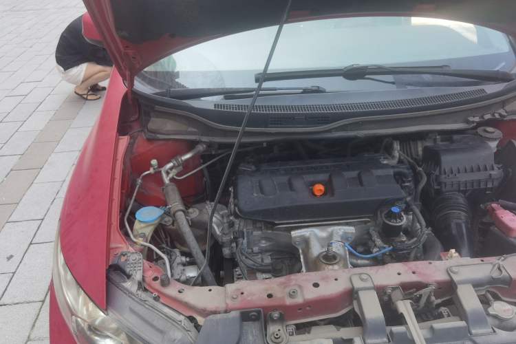 Used Honda Civic 2013 10th Anniversary 1.8L Automatic Comfort Version Engine Bay Right