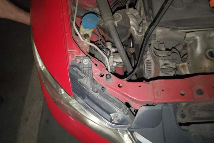 Used Honda Civic 2013 10th Anniversary 1.8L Automatic Comfort Version Engine Bay Right