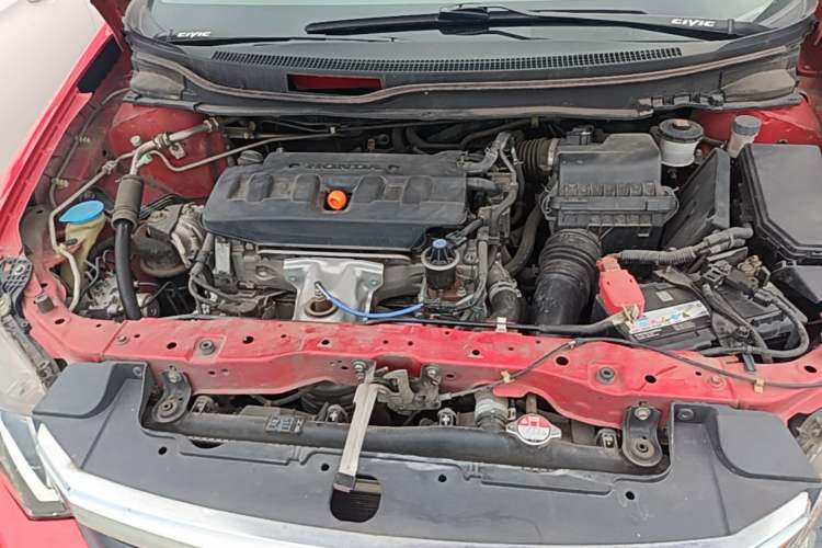 Used Honda Civic 2013 10th Anniversary Edition 1.8L Manual Comfort Version Engine Bay