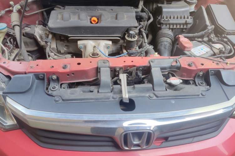 Used Honda Civic 2013 10th Anniversary 1.8L Automatic Luxury Edition Engine Bay