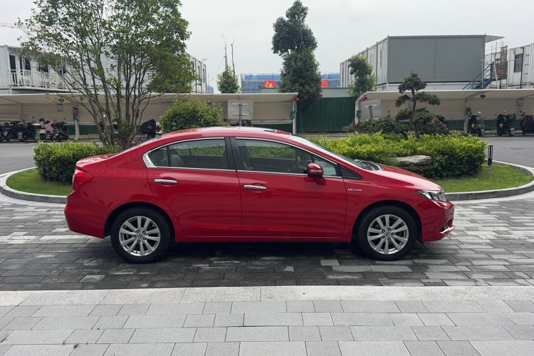 Used Honda Civic 2013 10th Anniversary 1.8L Automatic Luxury Edition Exterior 2