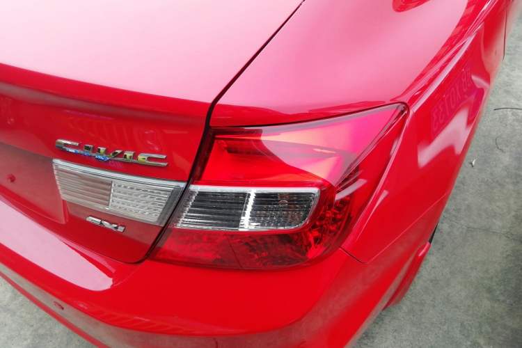 Used Honda Civic 2013 10th Anniversary 1.8L Automatic Comfort Version Exterior 3
