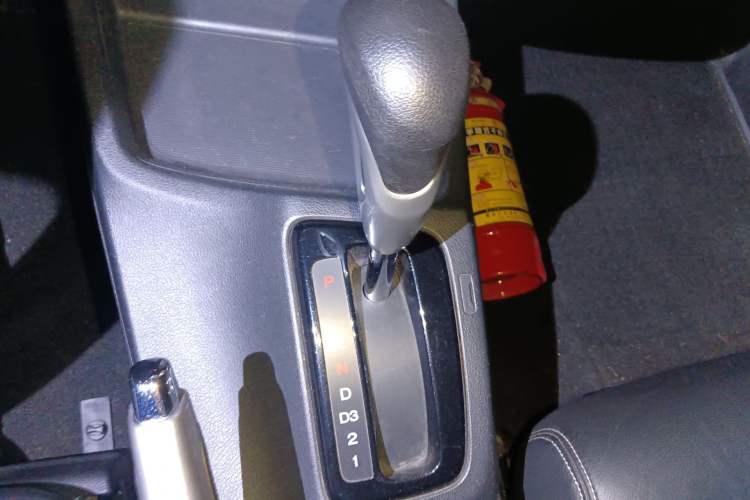 Used Honda Civic 2013 10th Anniversary 1.8L Automatic Luxury Edition Gear Lever