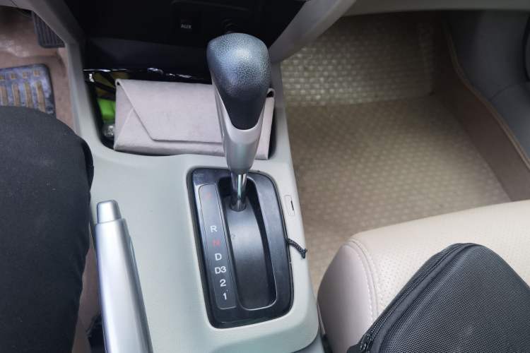 Used Honda Civic 2013 10th Anniversary 1.8L Automatic Comfort Version Gear Lever