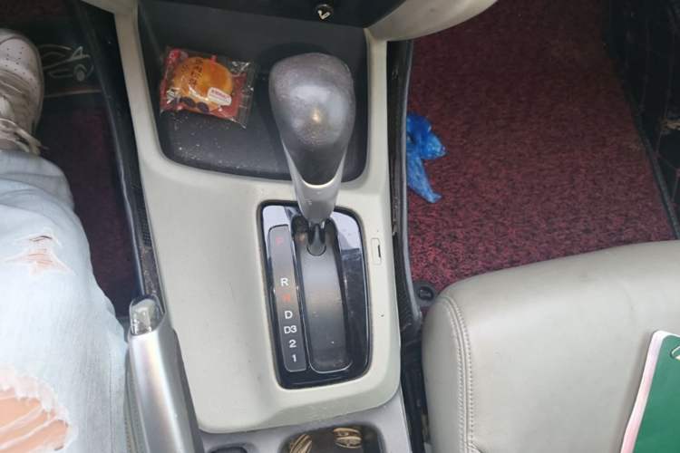Used Honda Civic 2013 10th Anniversary 1.8L Automatic Luxury Edition Gear Lever