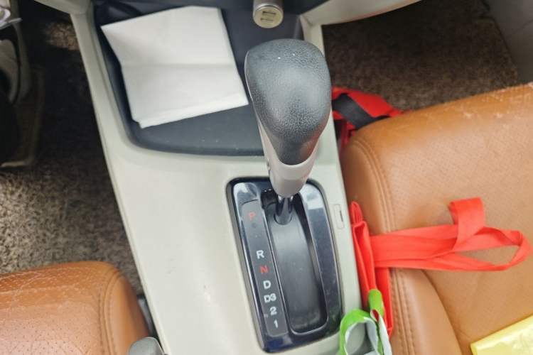 Used Honda Civic 2013 10th Anniversary 1.8L Automatic Comfort Version Gear Lever