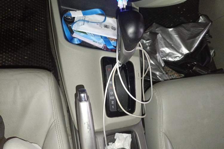 Used Honda Civic 2013 10th Anniversary 1.8L Automatic Luxury Edition Gear Lever