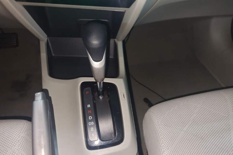 Used Honda Civic 2013 10th Anniversary 1.8L Automatic Comfort Version Gear Lever
