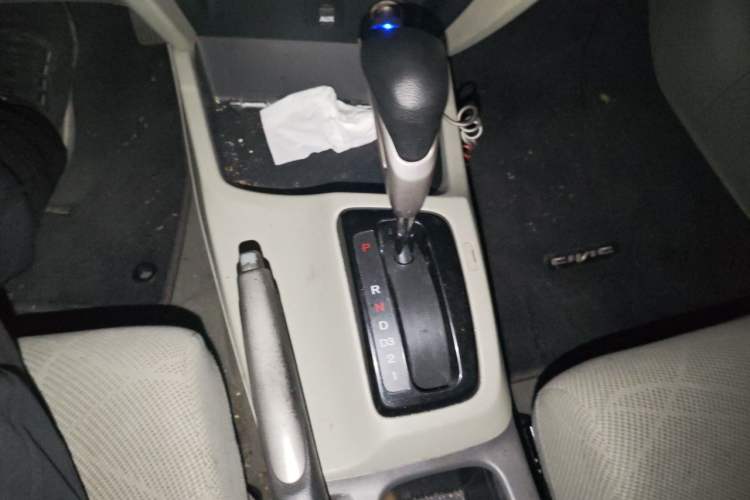 Used Honda Civic 2013 10th Anniversary 1.8L Automatic Comfort Version Gear Lever