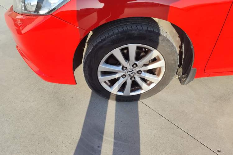 Used Honda Civic 2013 10th Anniversary 1.8L Automatic Luxury Edition Left Front Wheel Hub
