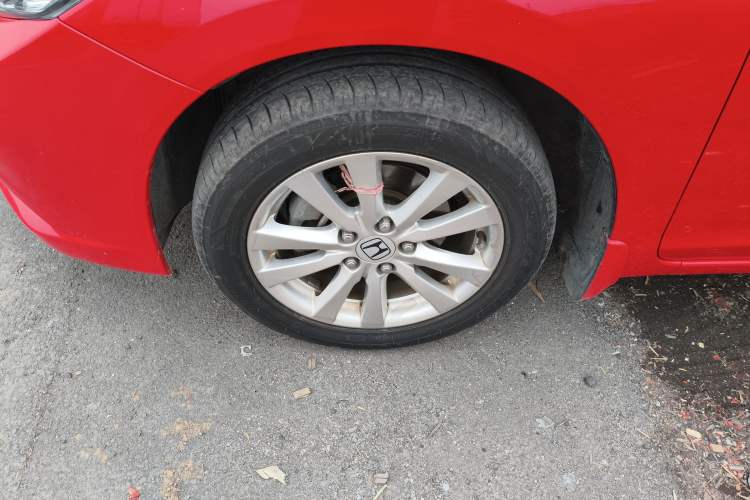 Used Honda Civic 2013 10th Anniversary 1.8L Automatic Luxury Edition Left Front Wheel Hub